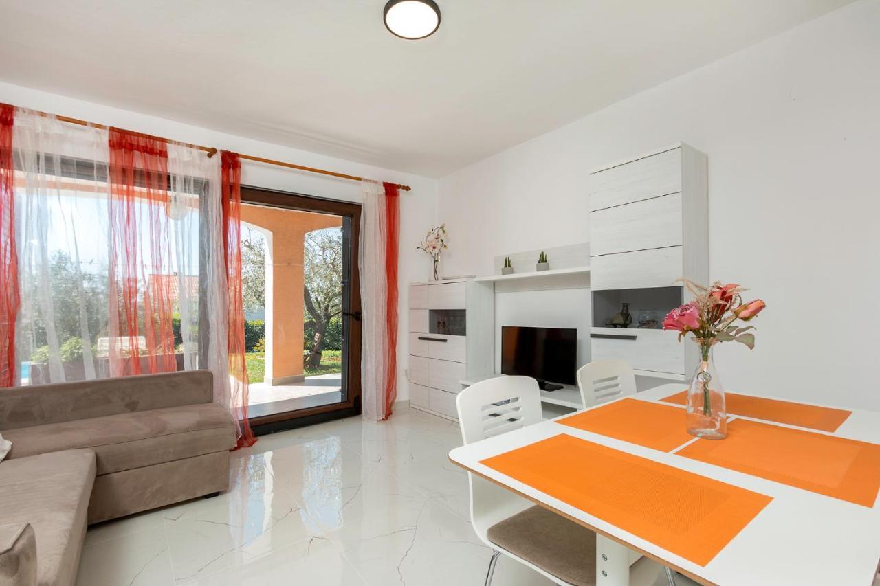 Apartments Mandic Póla Kültér fotó
