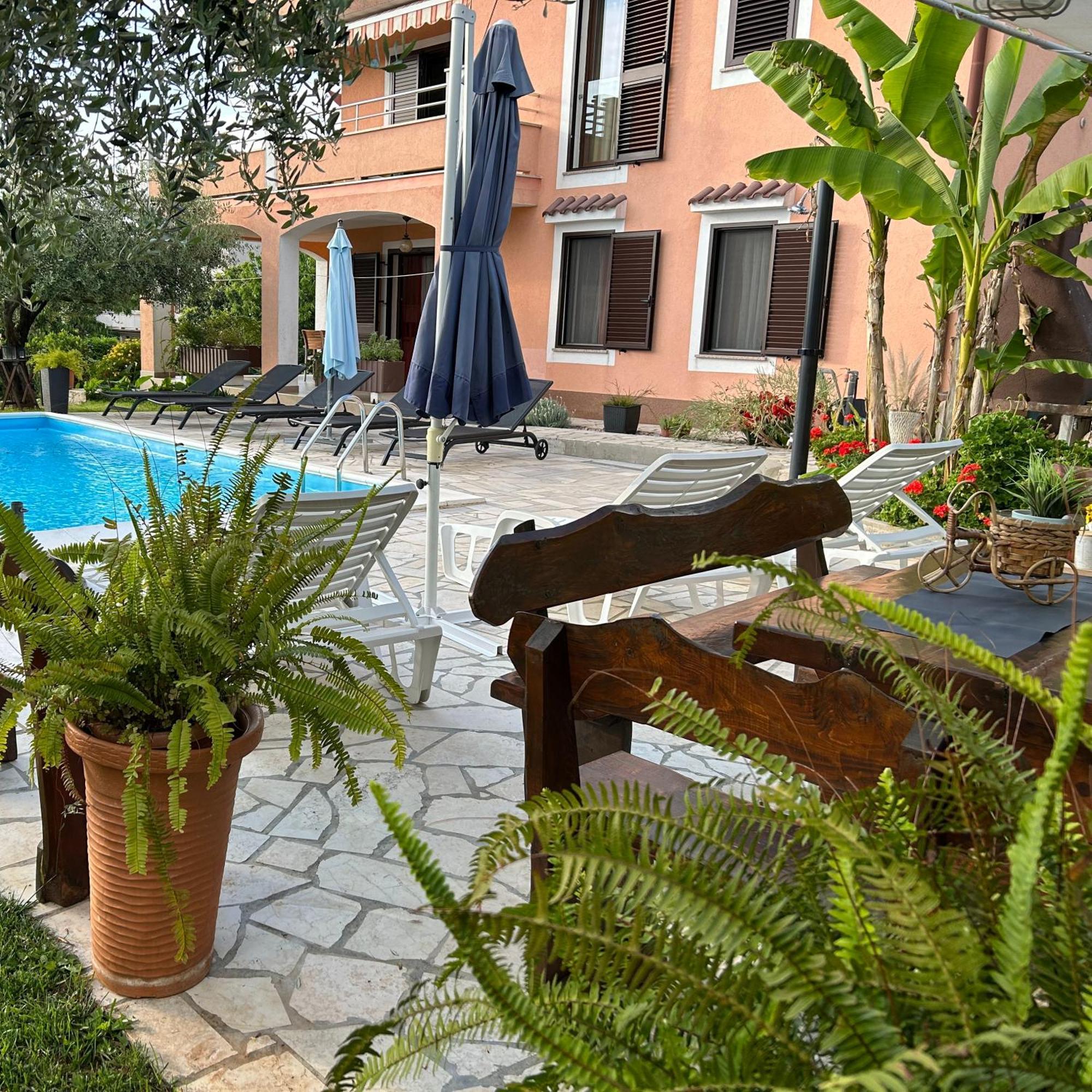 Apartments Mandic Póla Kültér fotó